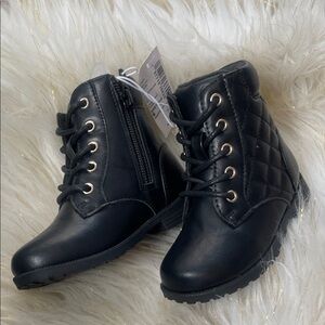 The Children's Place Black Quilted Lace-Up Ankle Boots for Kids